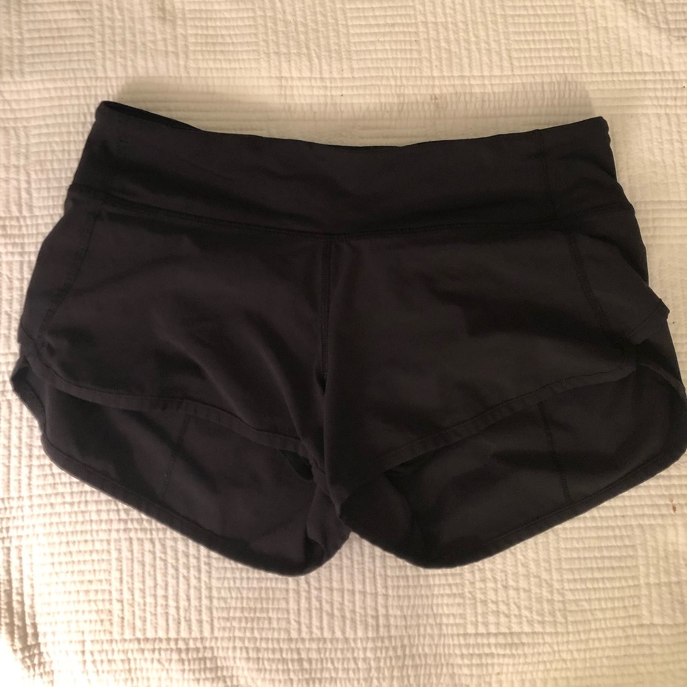 Lulu lemon speed short